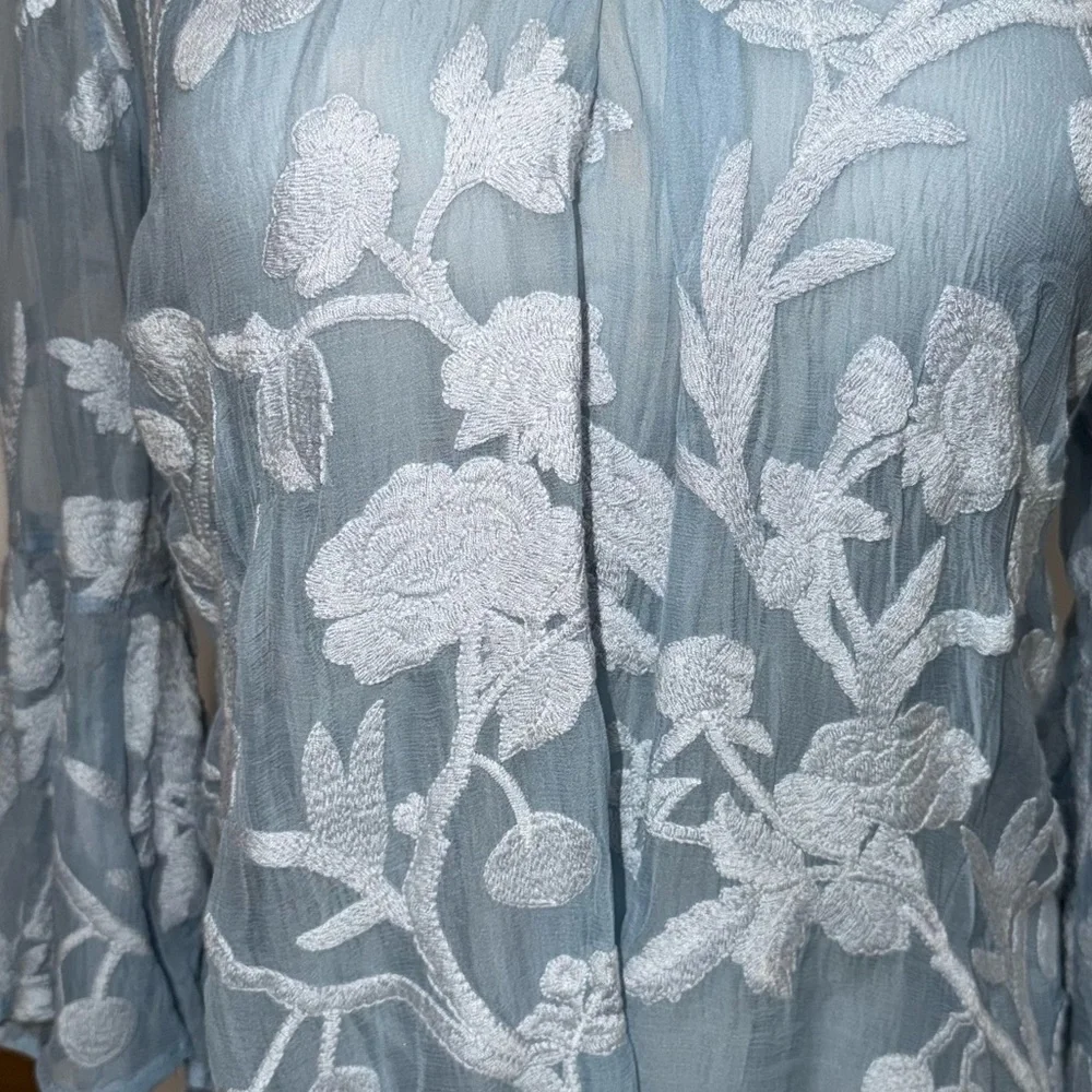 NWOT 100% Silk Sundance Embroidered Light Blue White Bell Sleeves Size XS - Picture 3 of 5
